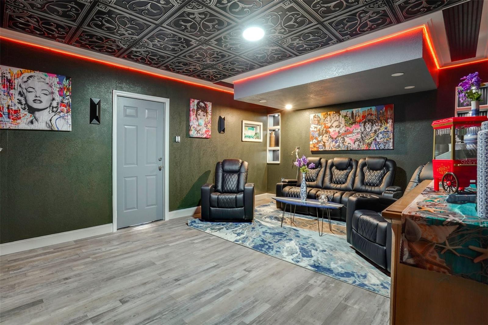 2741 Parma St, Sarasota, FL 34231 photo