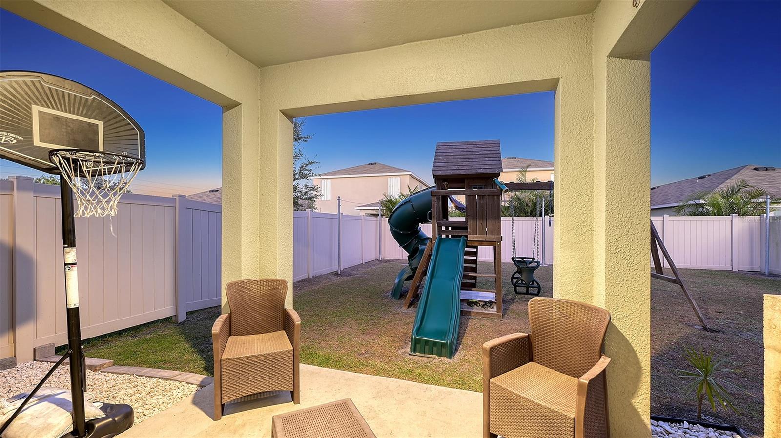 3809 Golden Oriole Pkwy, Sarasota, FL 34232 photo
