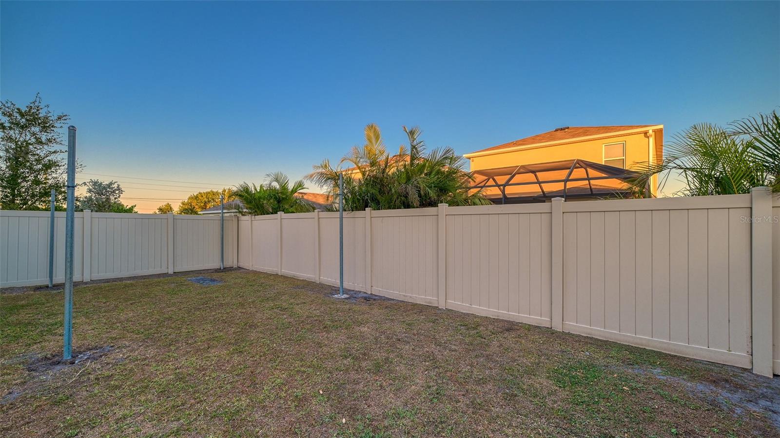 3809 Golden Oriole Pkwy, Sarasota, FL 34232 photo