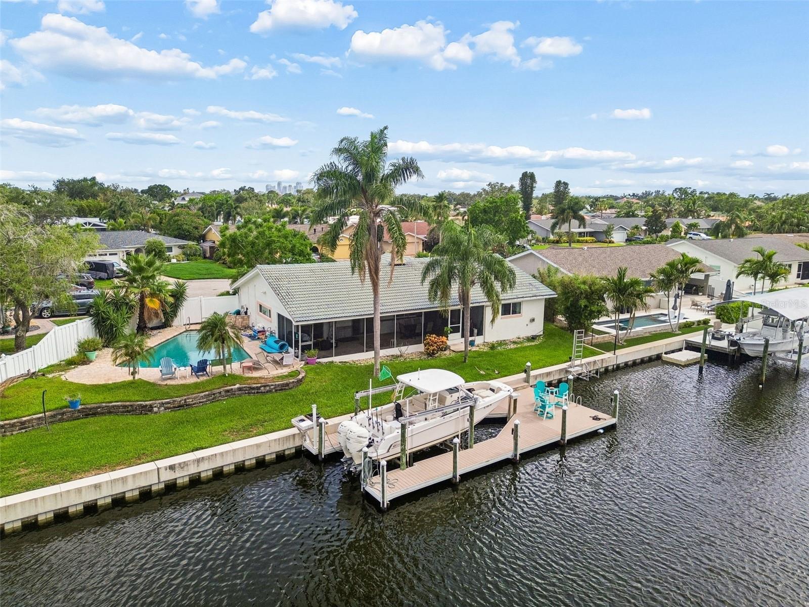 1473 50 Ave, Saint Petersburg, FL 33703