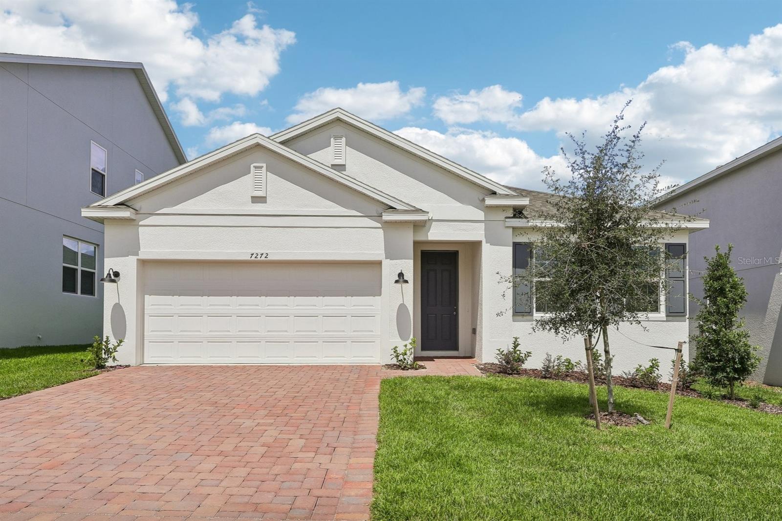 7272 Rolling Leaf Rd, Groveland, FL 34736