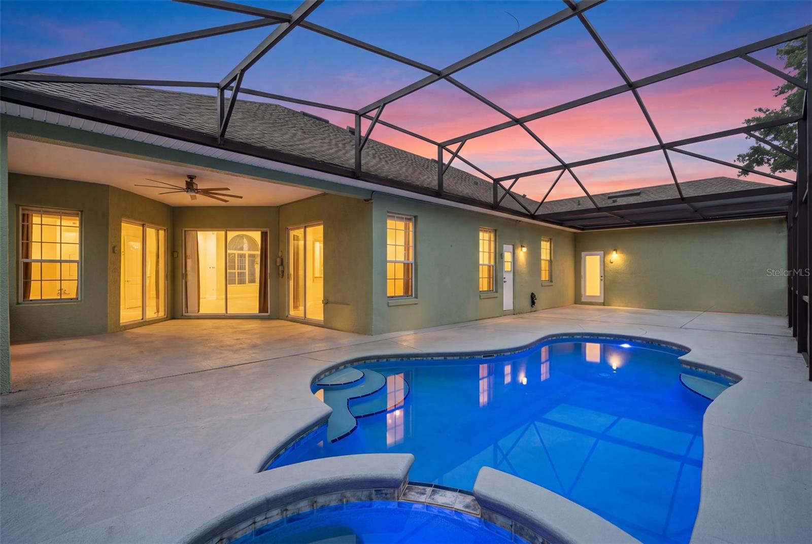 2806 Spinning Silk Ct, Kissimmee, FL 34747 photo