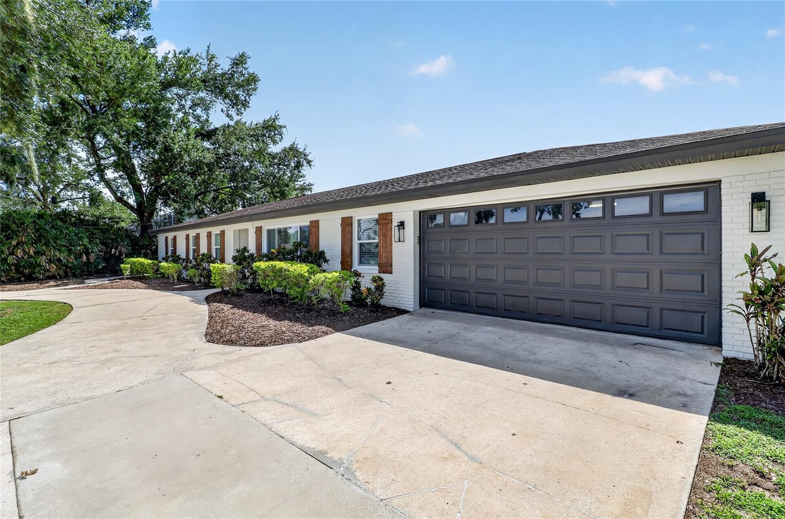706 S Oakwood Ave, Brandon, FL 33511 photo