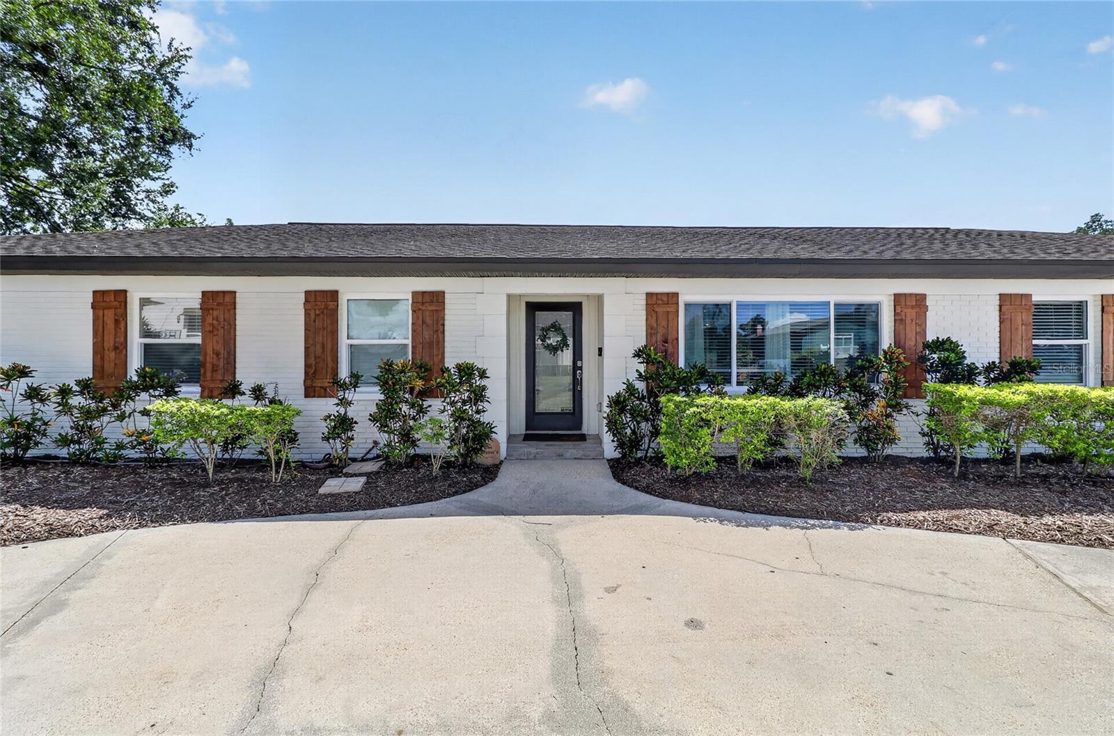 706 S Oakwood Ave, Brandon, FL 33511 photo