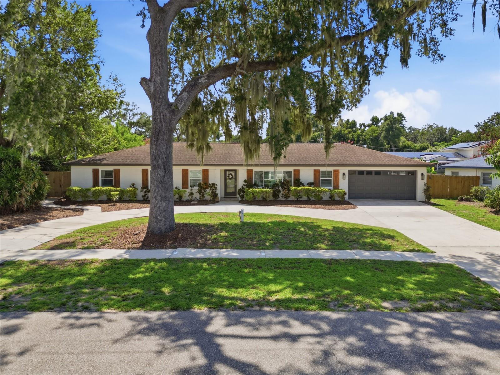 706 Oakwood Ave, Brandon, FL 33511