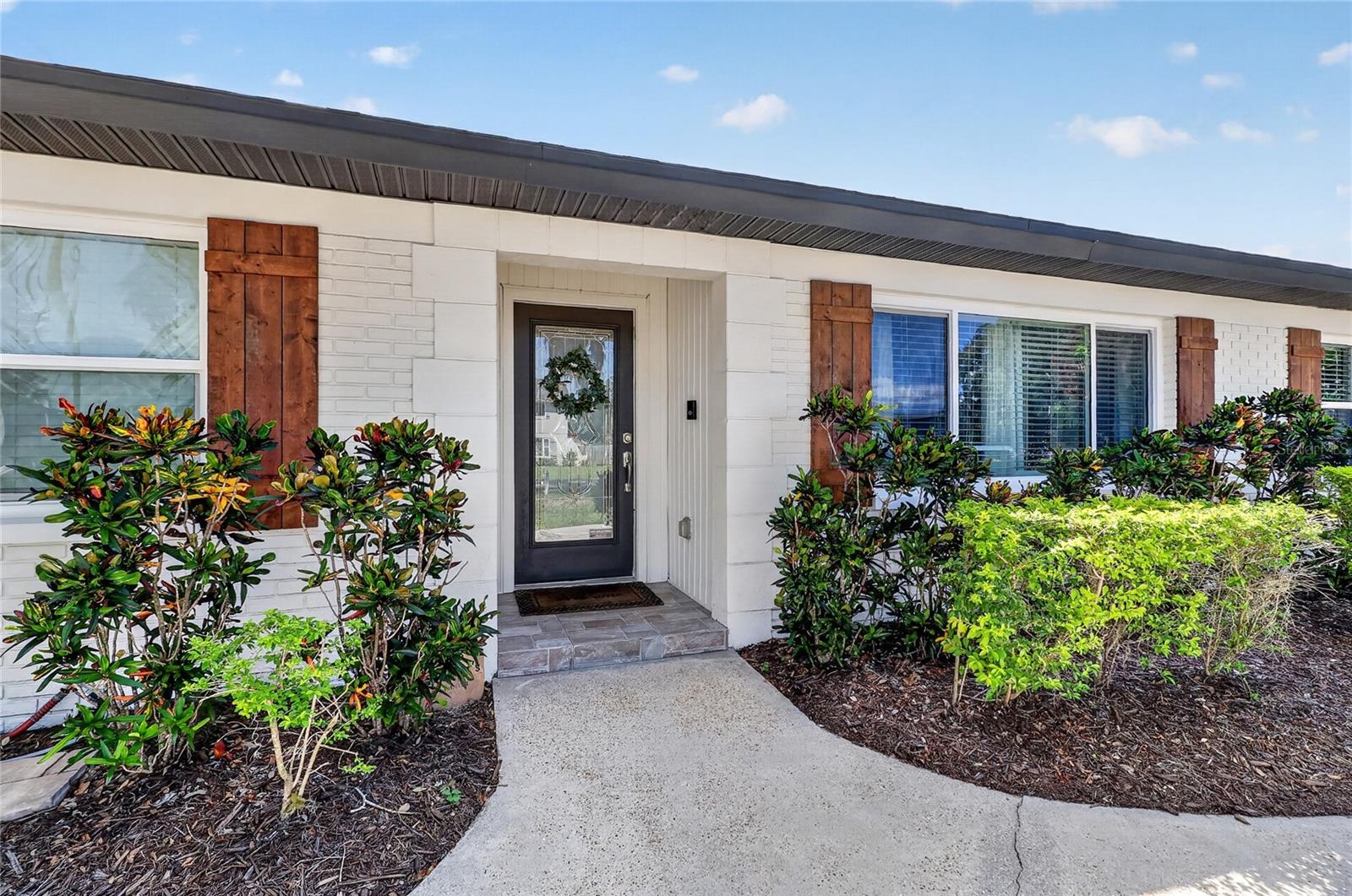 706 S Oakwood Ave, Brandon, FL 33511 photo