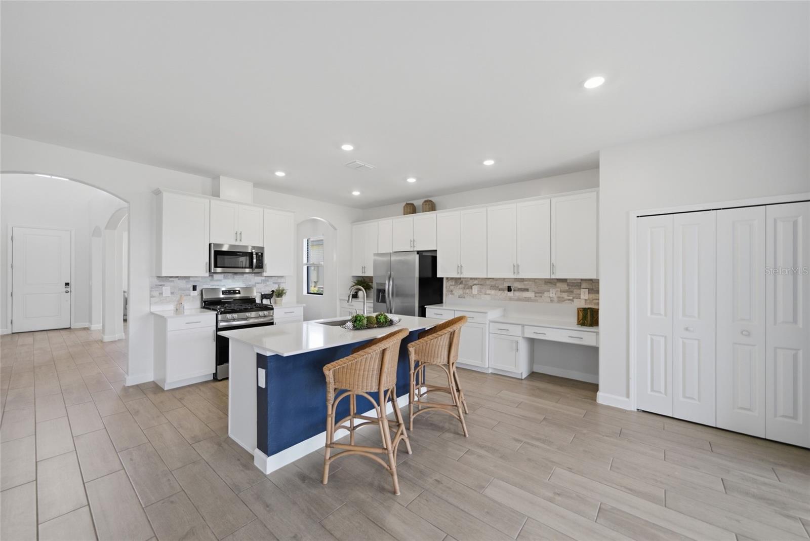 14988 Serene Shores Loop, Lakewood Ranch, FL 34211 photo