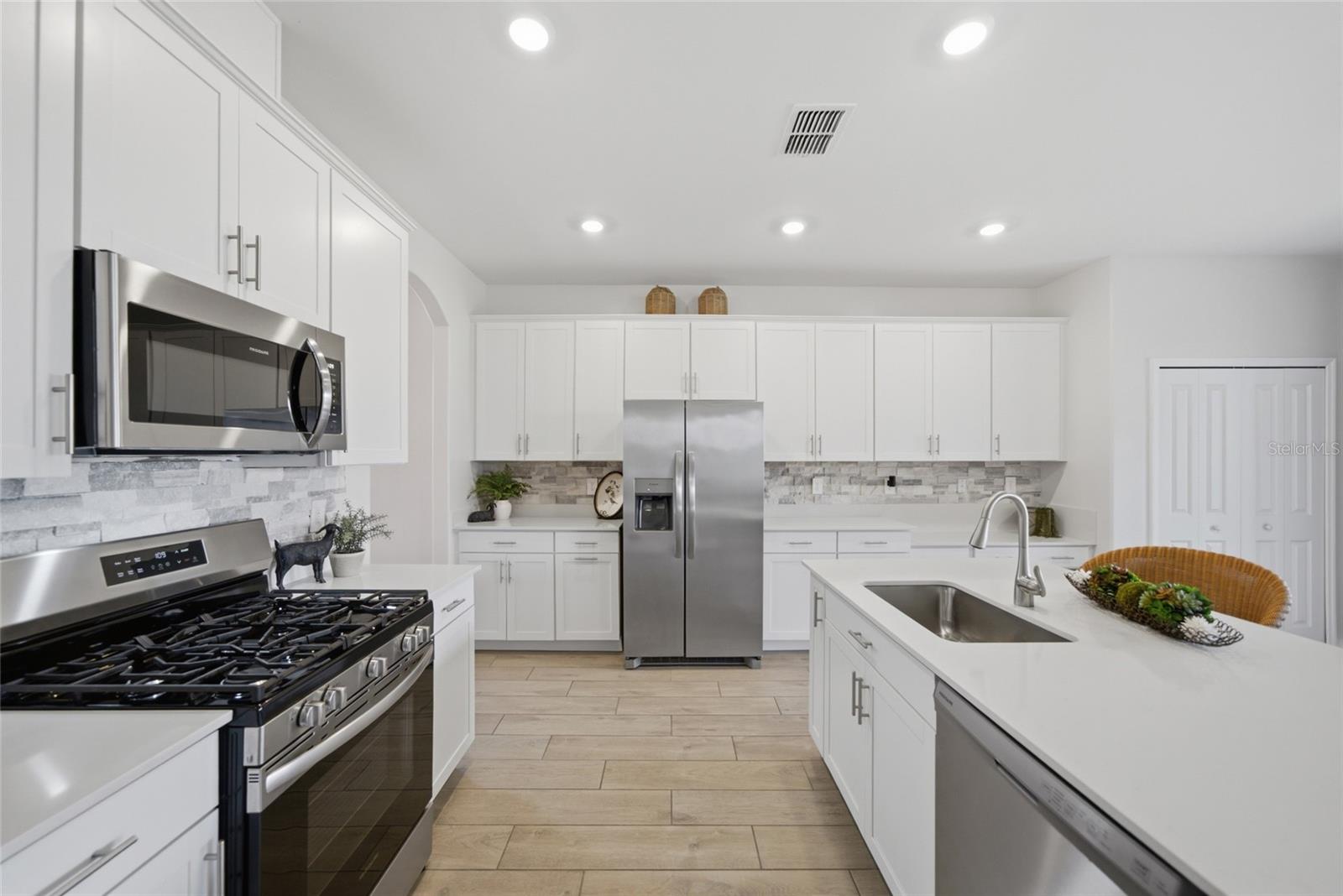 14988 Serene Shores Loop, Lakewood Ranch, FL 34211 photo