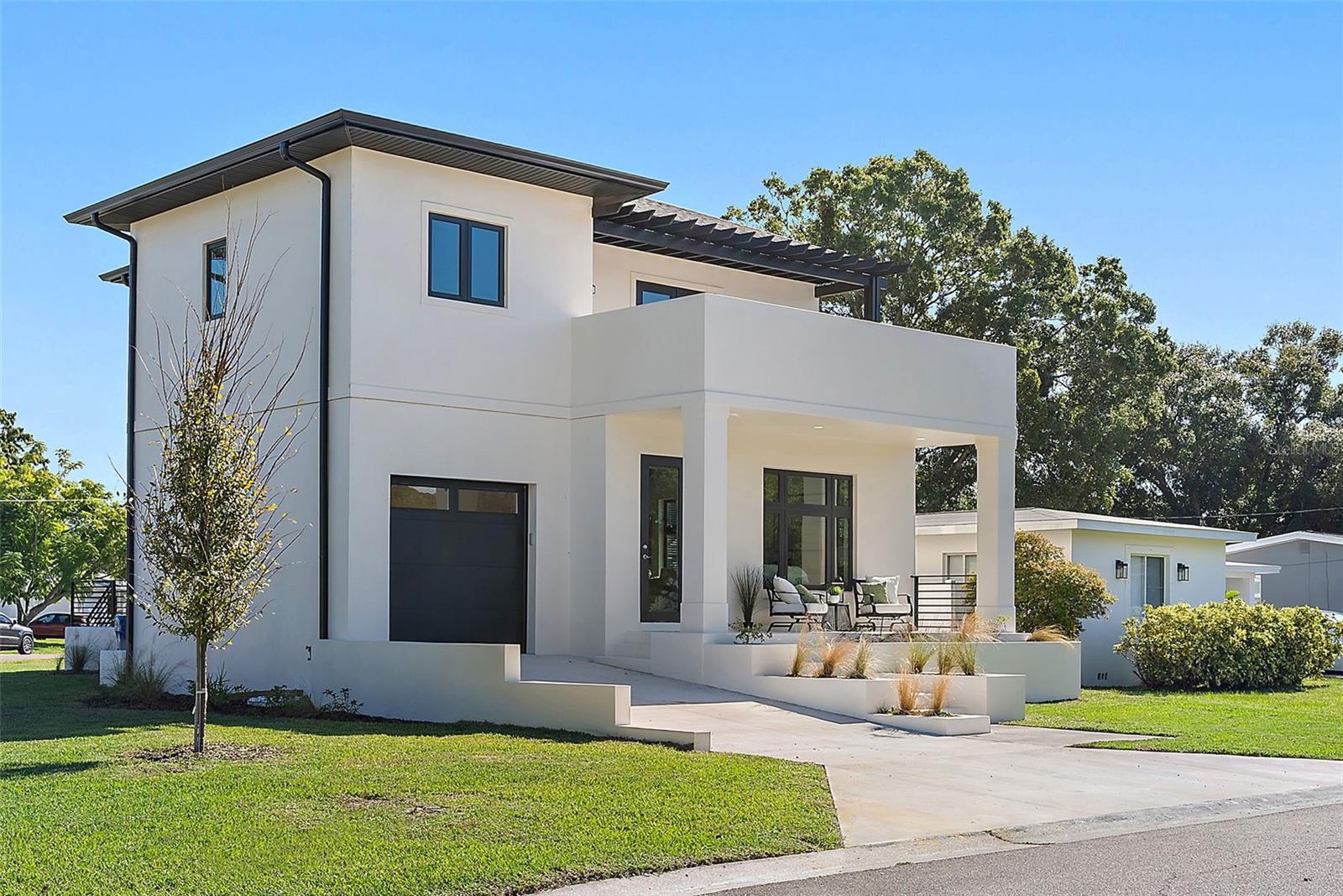 5941 Mangrove St, Saint Petersburg, FL 33703 photo