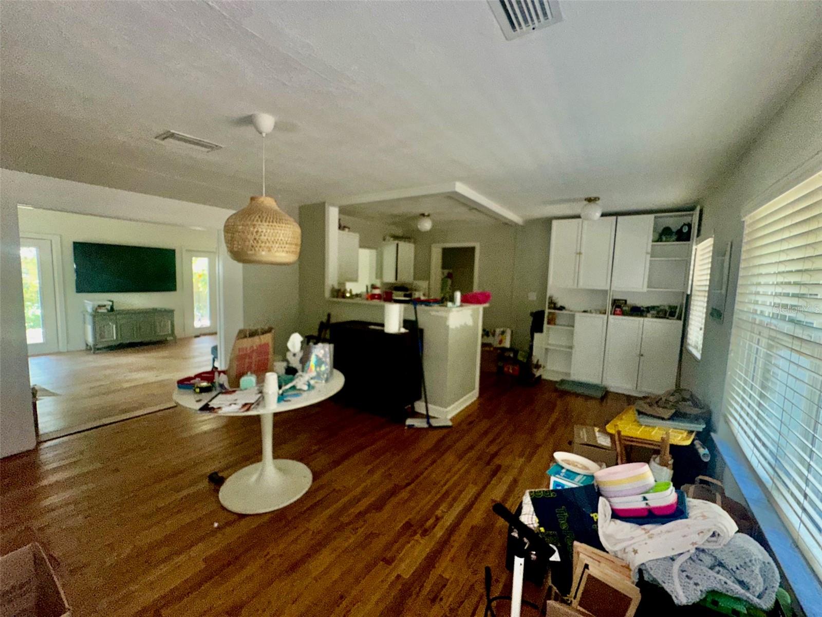 900 46 Ave, Saint Petersburg, FL 33703 photo