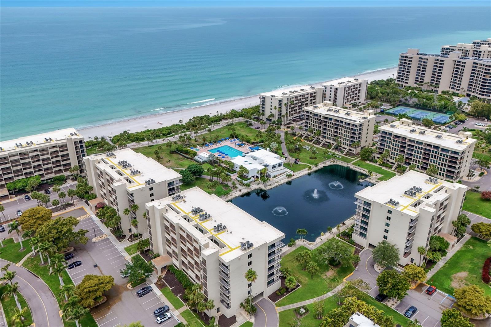 1095 Gulf Of Mexico Dr, Longboat Key, FL 34228