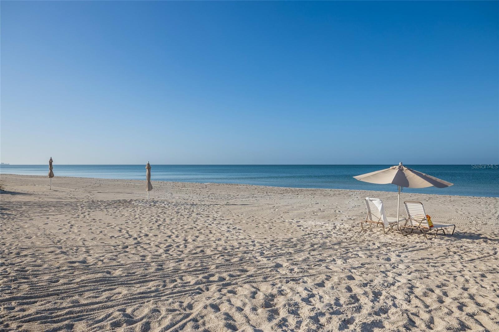 1095 Gulf Of Mexico Dr #102, Longboat Key, FL 34228 photo