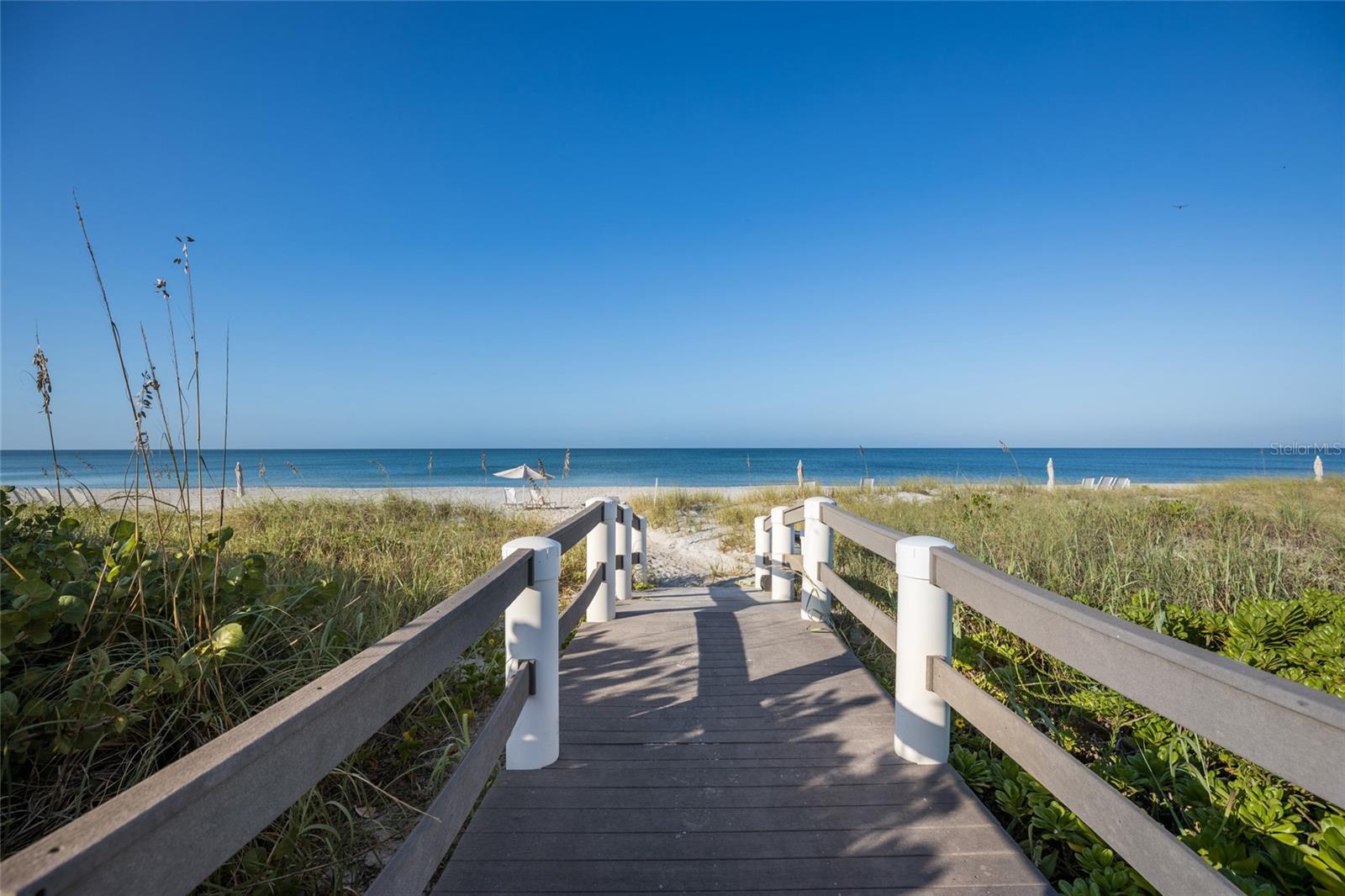 1095 Gulf Of Mexico Dr #102, Longboat Key, FL 34228 photo