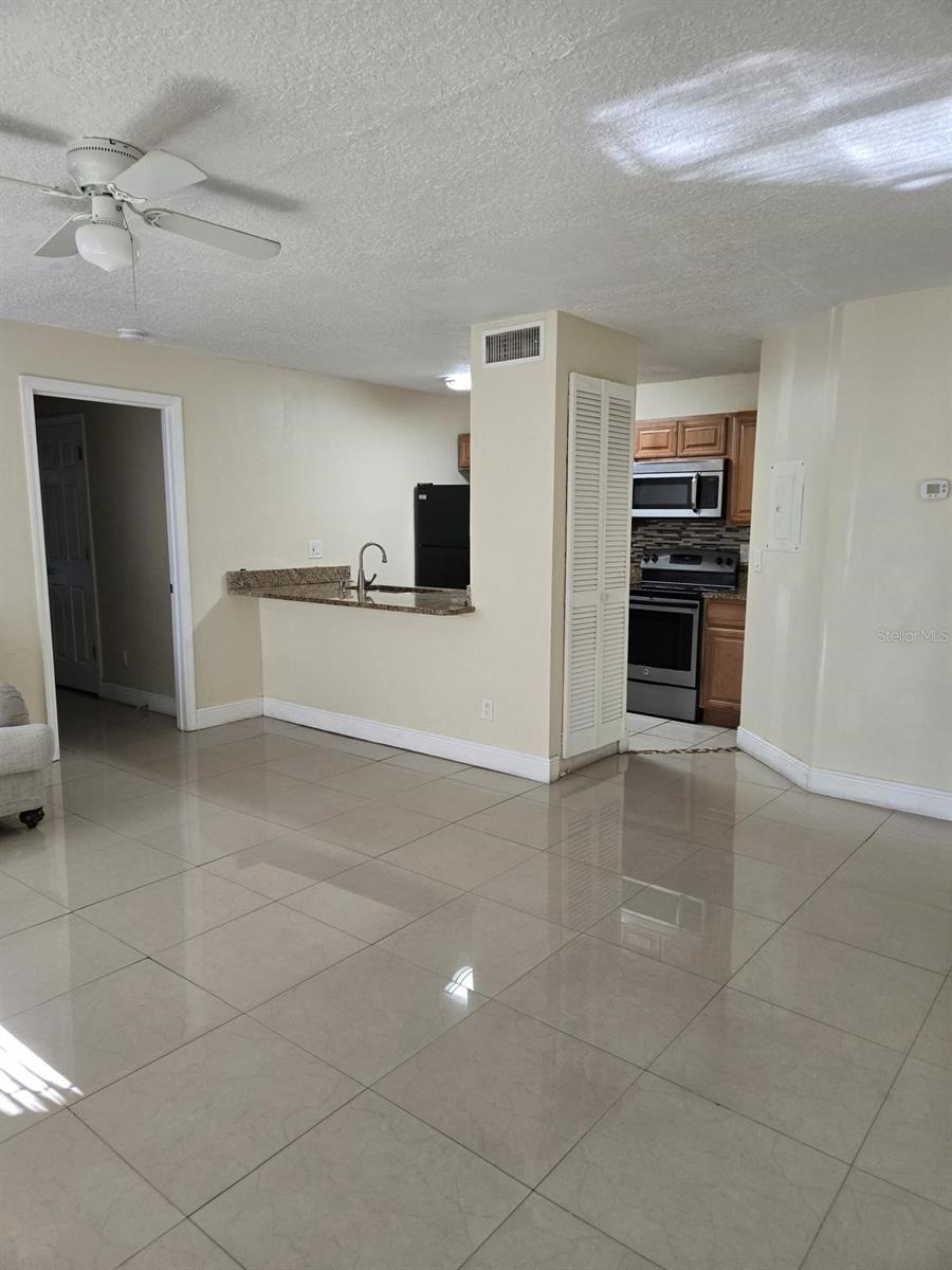 4756 Walden Cir #11, Orlando, FL 32811 photo