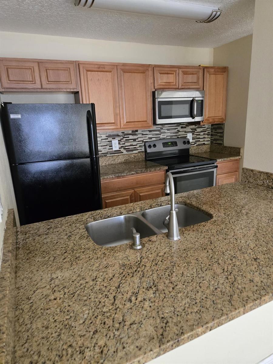 4756 Walden Cir #11, Orlando, FL 32811 photo