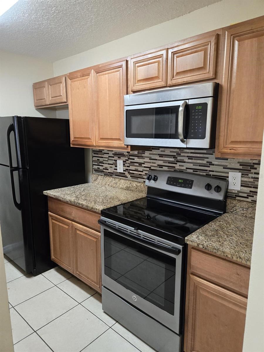 4756 Walden Cir #11, Orlando, FL 32811 photo