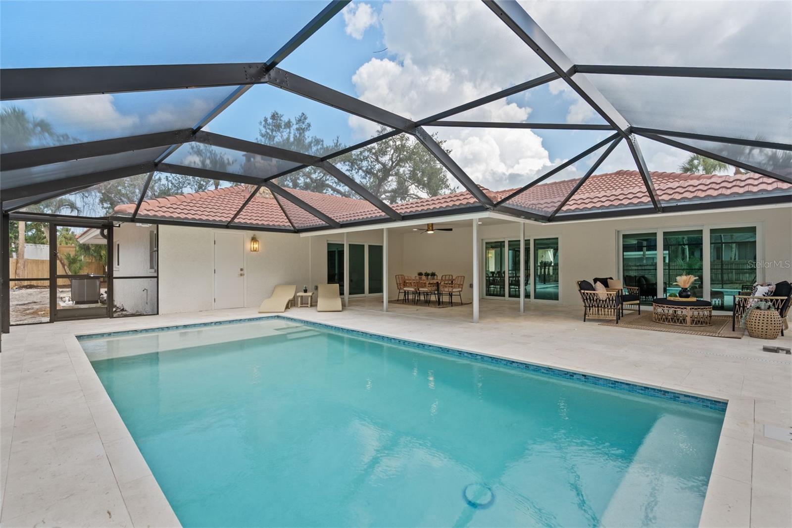 670 Venice Ln, Sarasota, FL 34242 photo