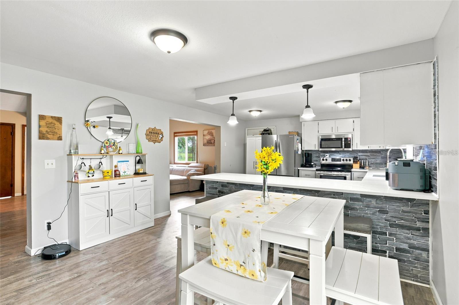 1518 Dickens Rd, Lake Wales, FL 33898 photo