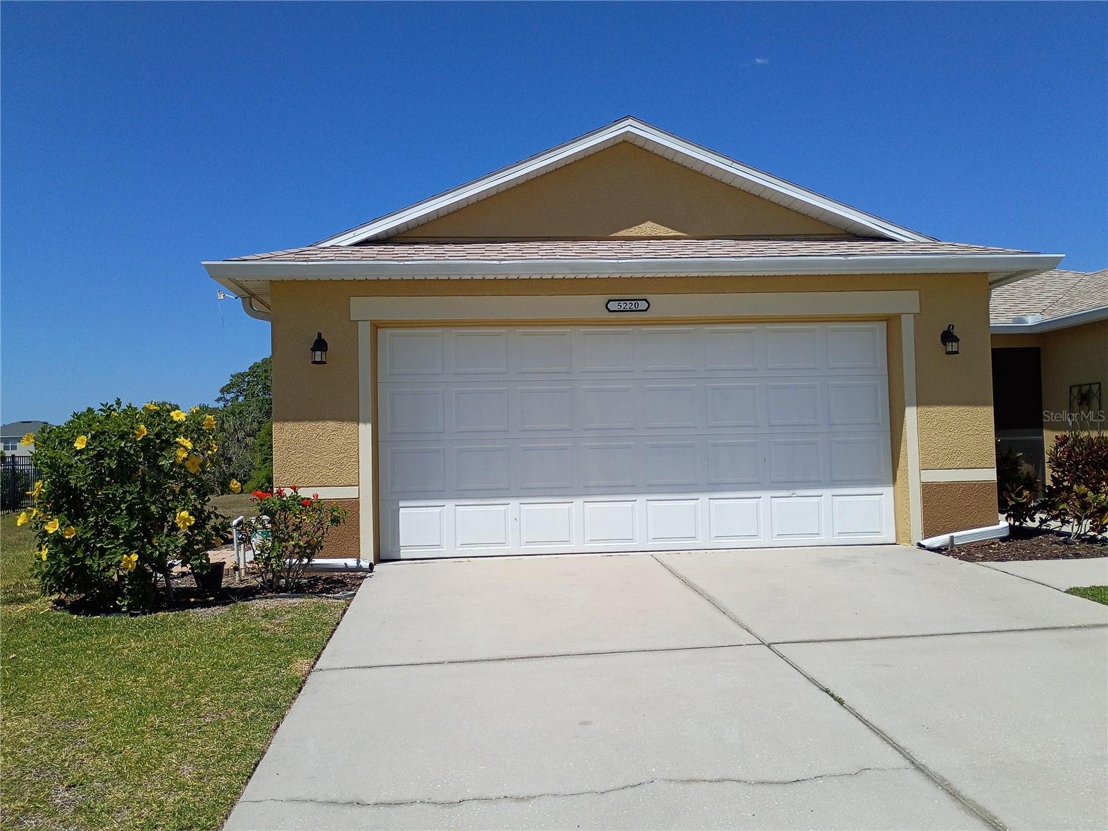 5220 Butterfly Shell Dr, Apollo Beach, FL 33572 photo