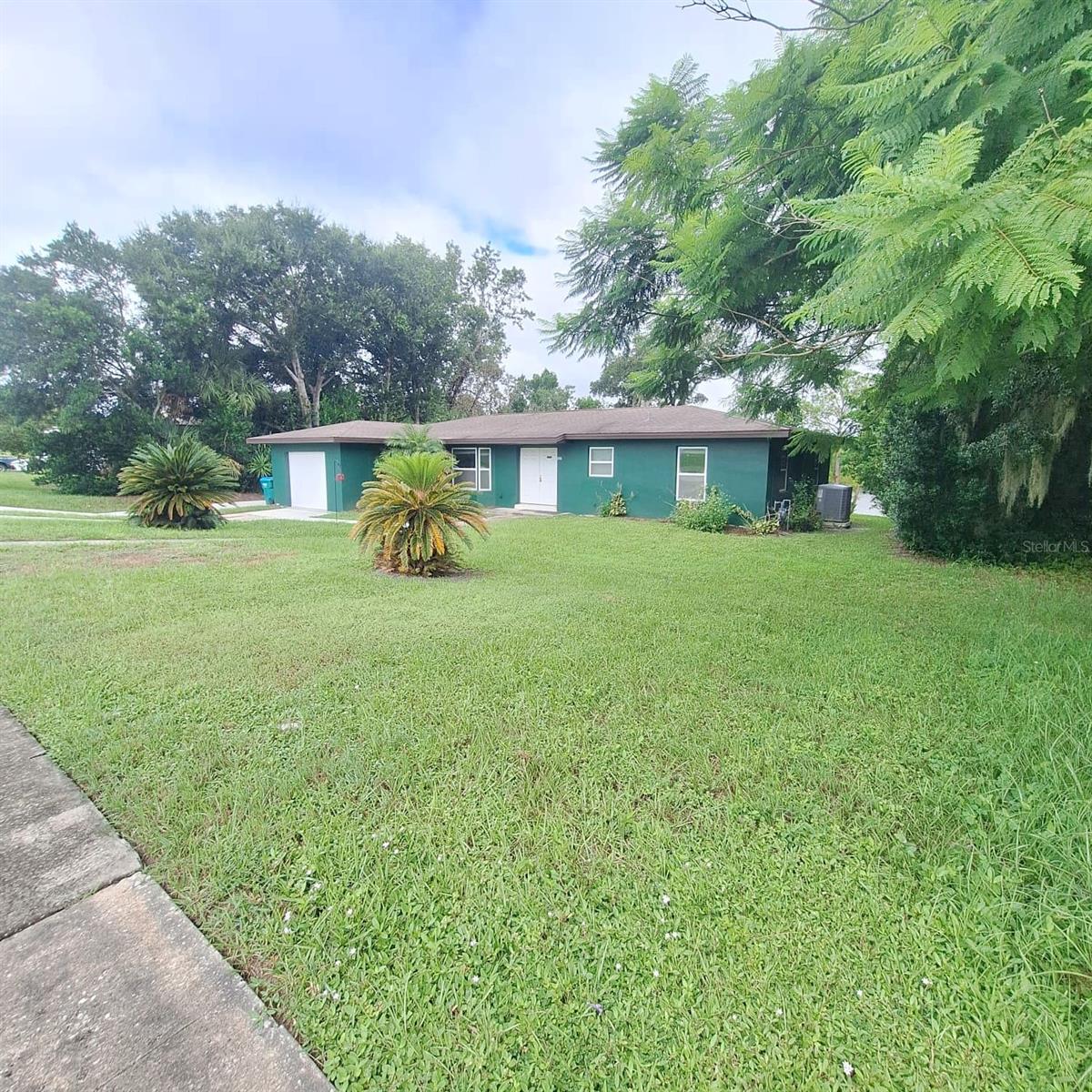 1670 N Page Dr, Deltona, FL 32725 photo