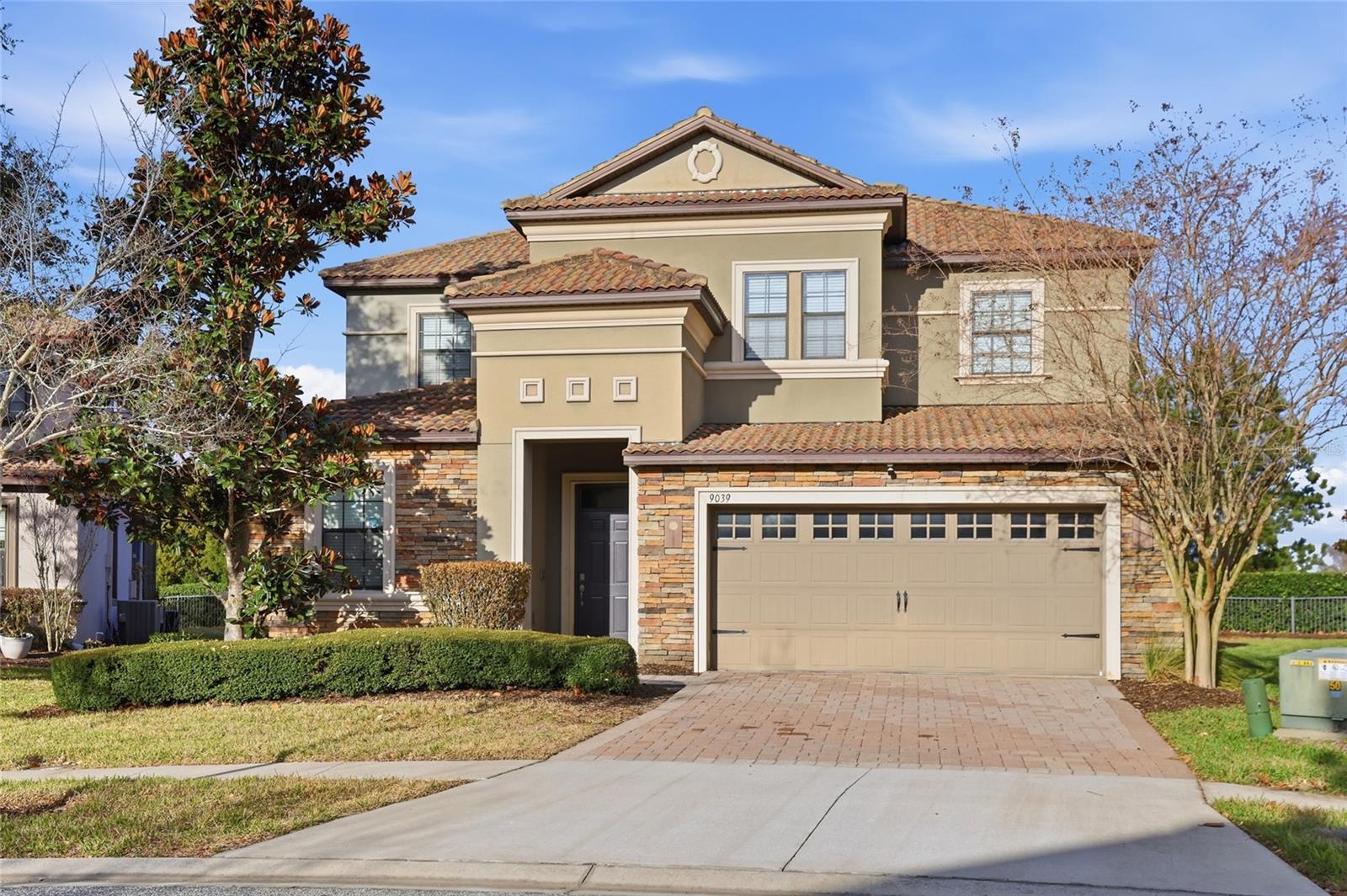 9039 Shadow Mountain St, Davenport, FL 33896