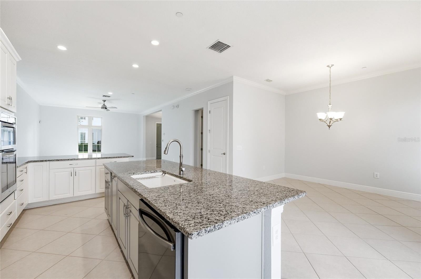 8807 Fountain Palm Aly, Winter Garden, FL 34787 photo