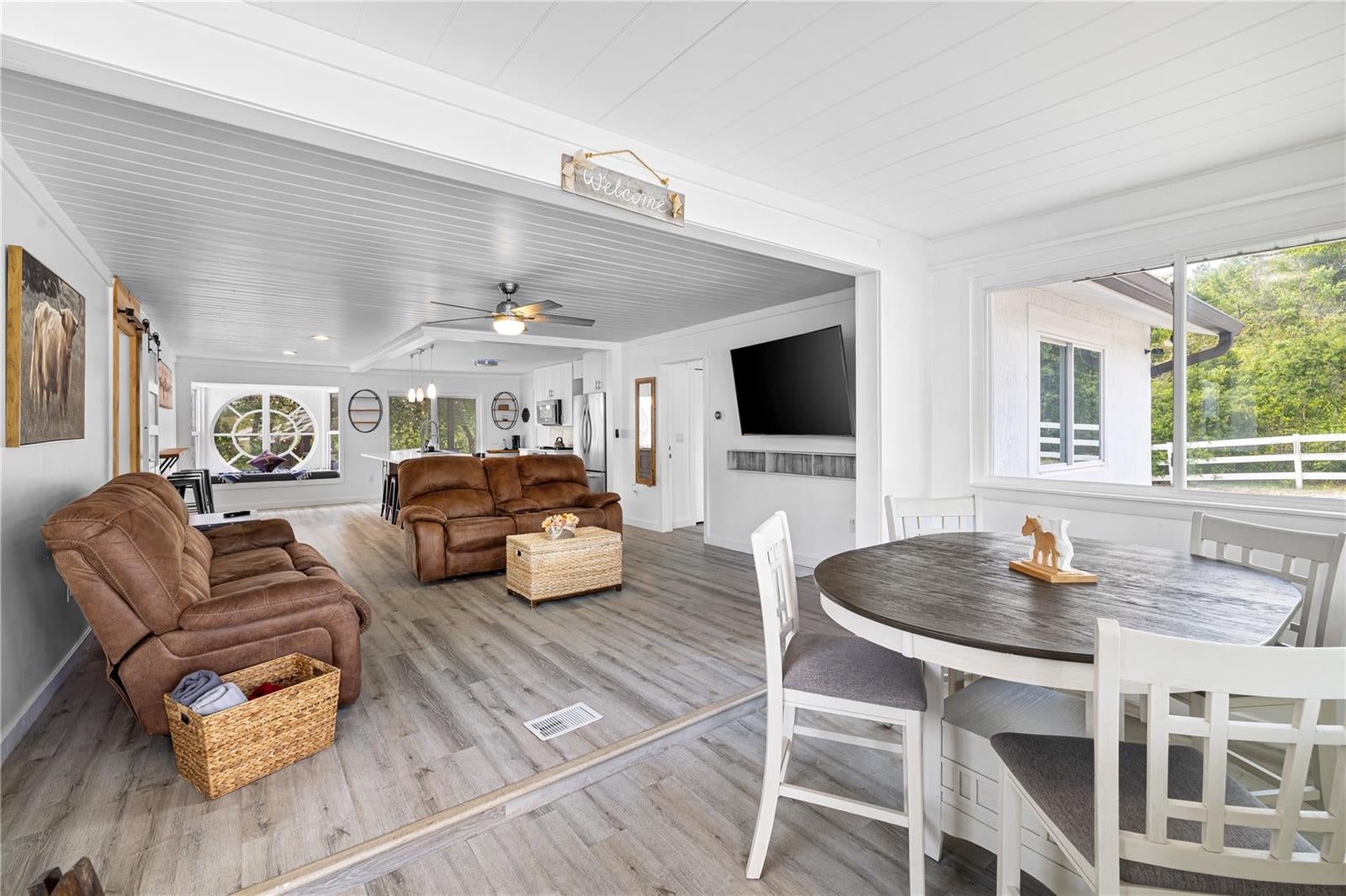 2409 Lake Tiny Rd, Deltona, FL 32738 photo