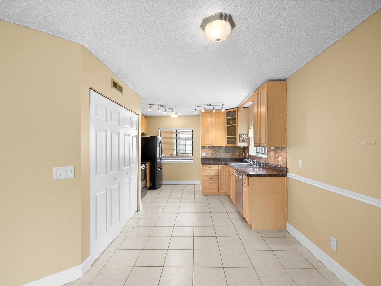 1550 S Belcher Rd #421, Clearwater, FL 33764 photo