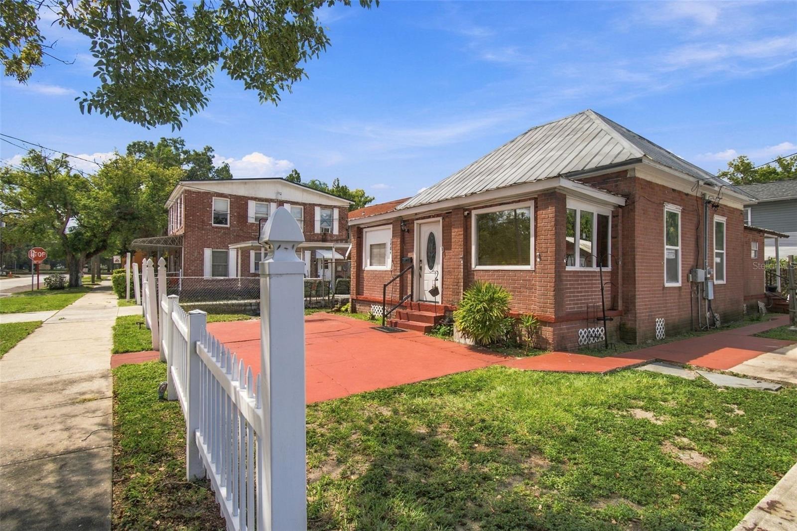 2402 N Highland Ave, Tampa, FL 33602 photo