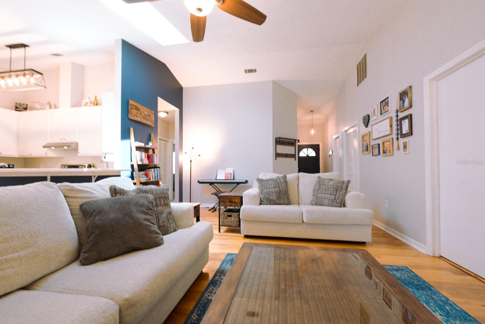 Single Family Residence in GAINESVILLE FL 3735 NW 64TH PLACE 11.jpg