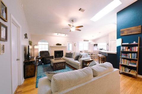 Single Family Residence in GAINESVILLE FL 3735 NW 64TH PLACE 2.jpg