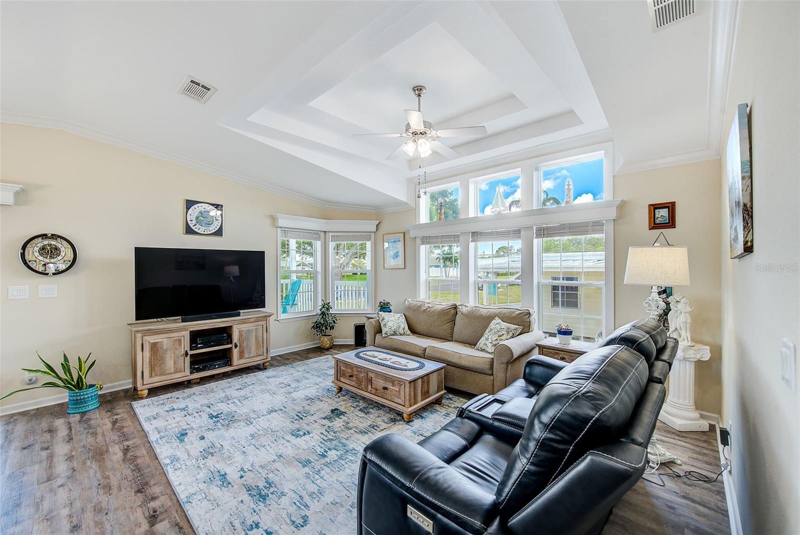 9790 66 St #307, Pinellas Park, FL 33782 photo
