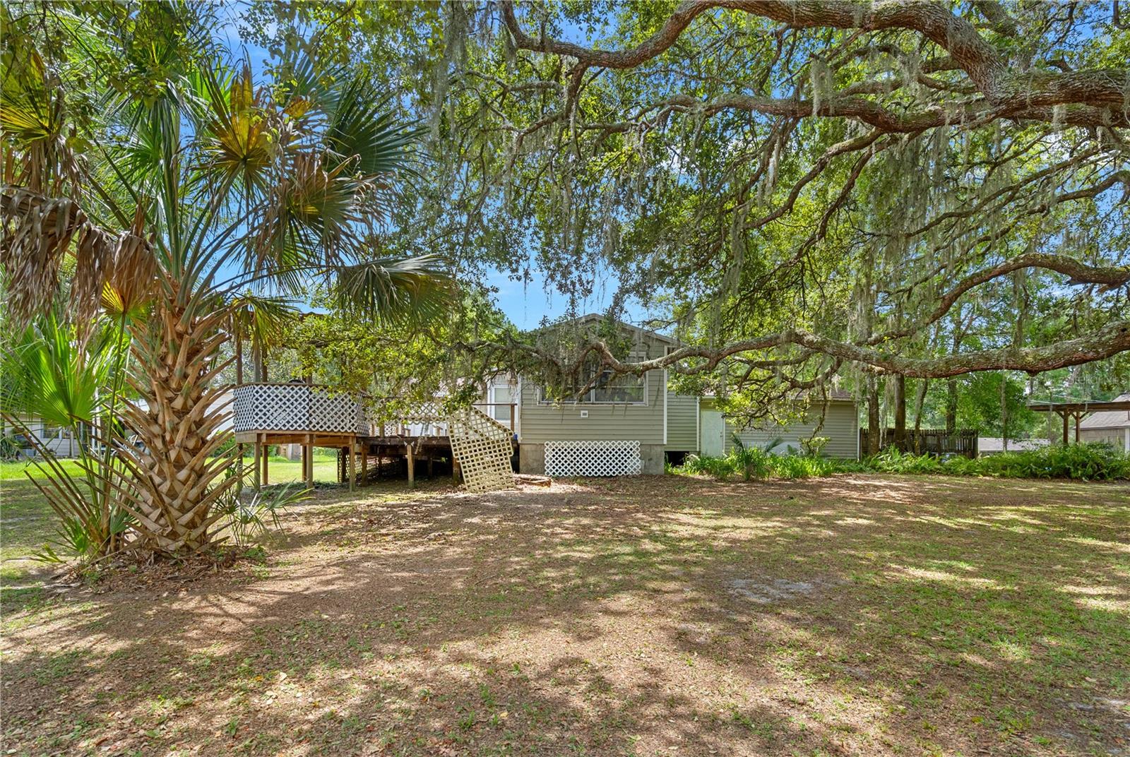 26015 Sackamaxon Dr, Sorrento, FL 32776 photo