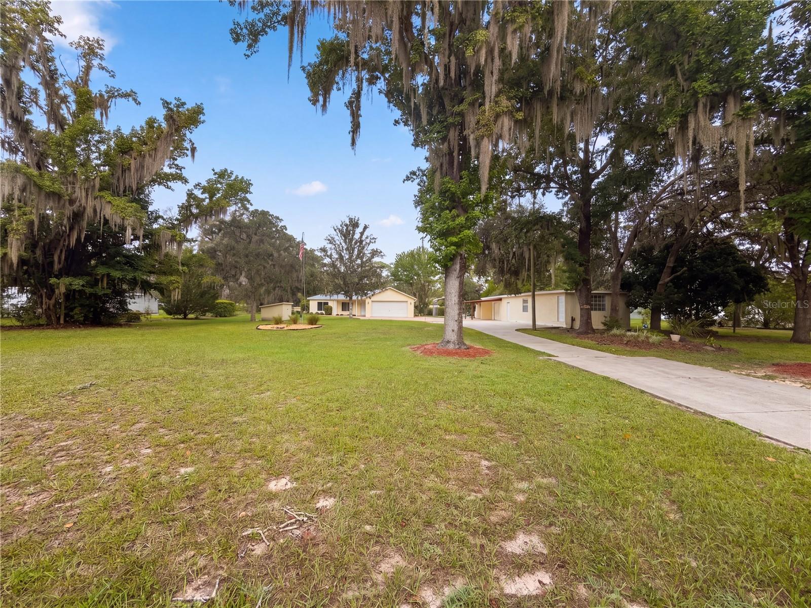 1784 S Carriage Terrace, Homosassa, FL 34448 photo