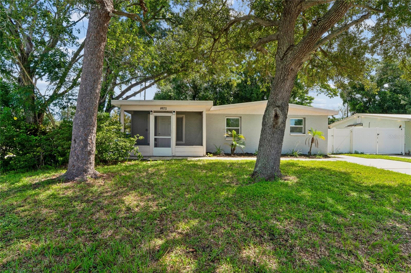 8975 69 St, Pinellas Park, FL 33782