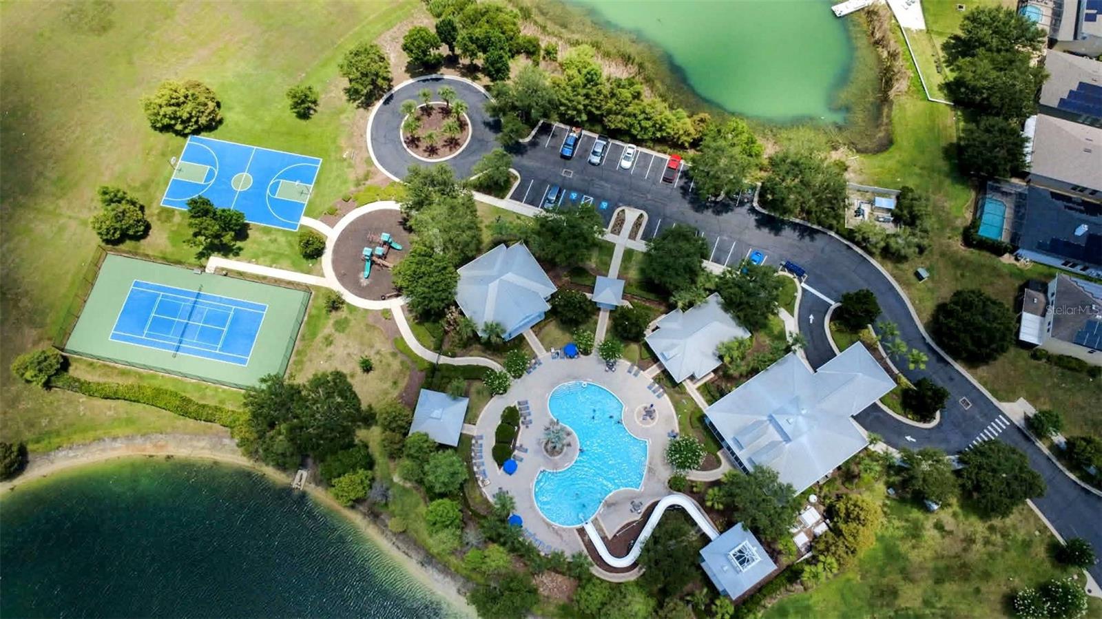 411 Rock Spring Cir, Groveland, FL 34736 photo