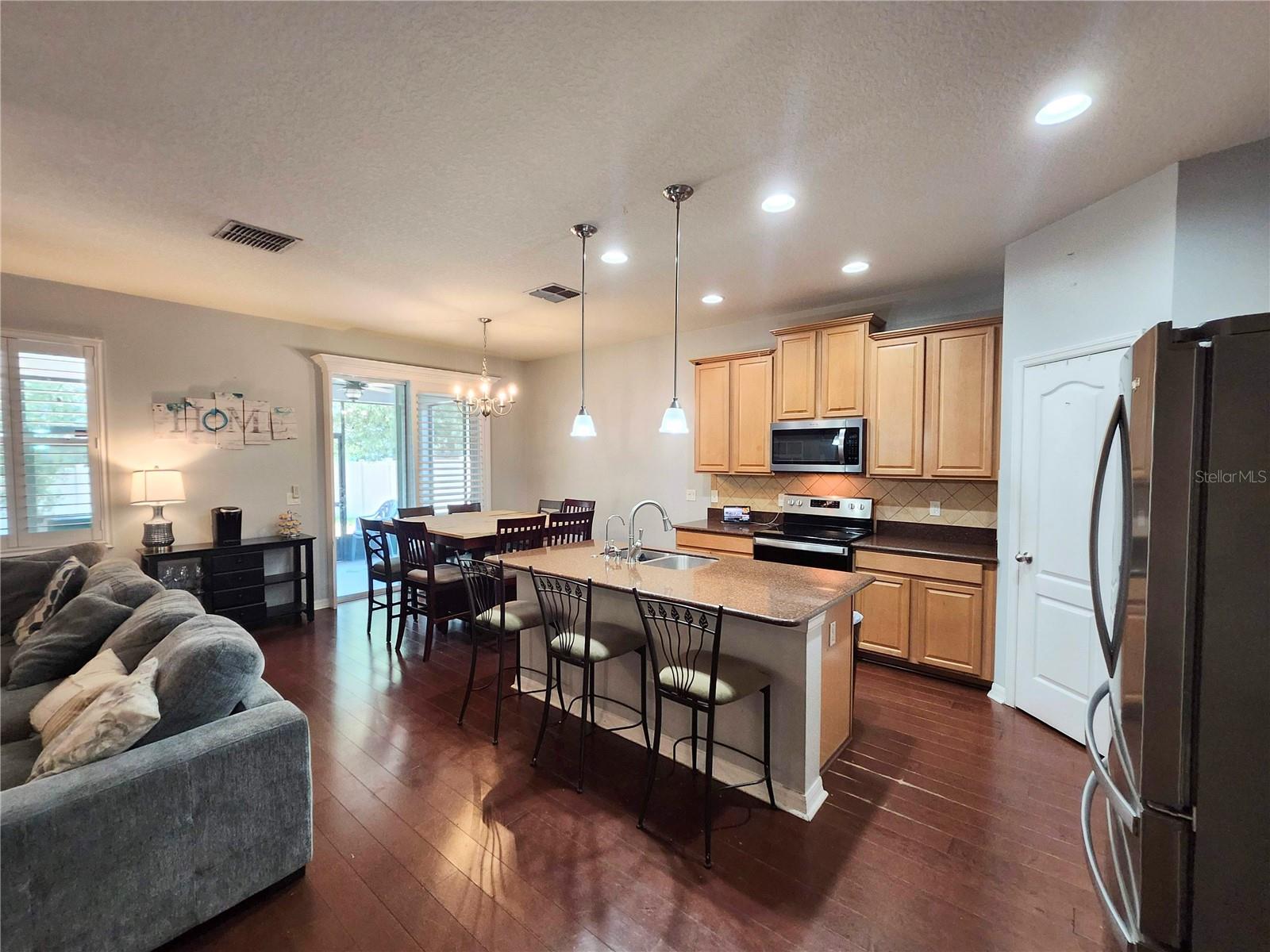 411 Rock Spring Cir, Groveland, FL 34736 photo