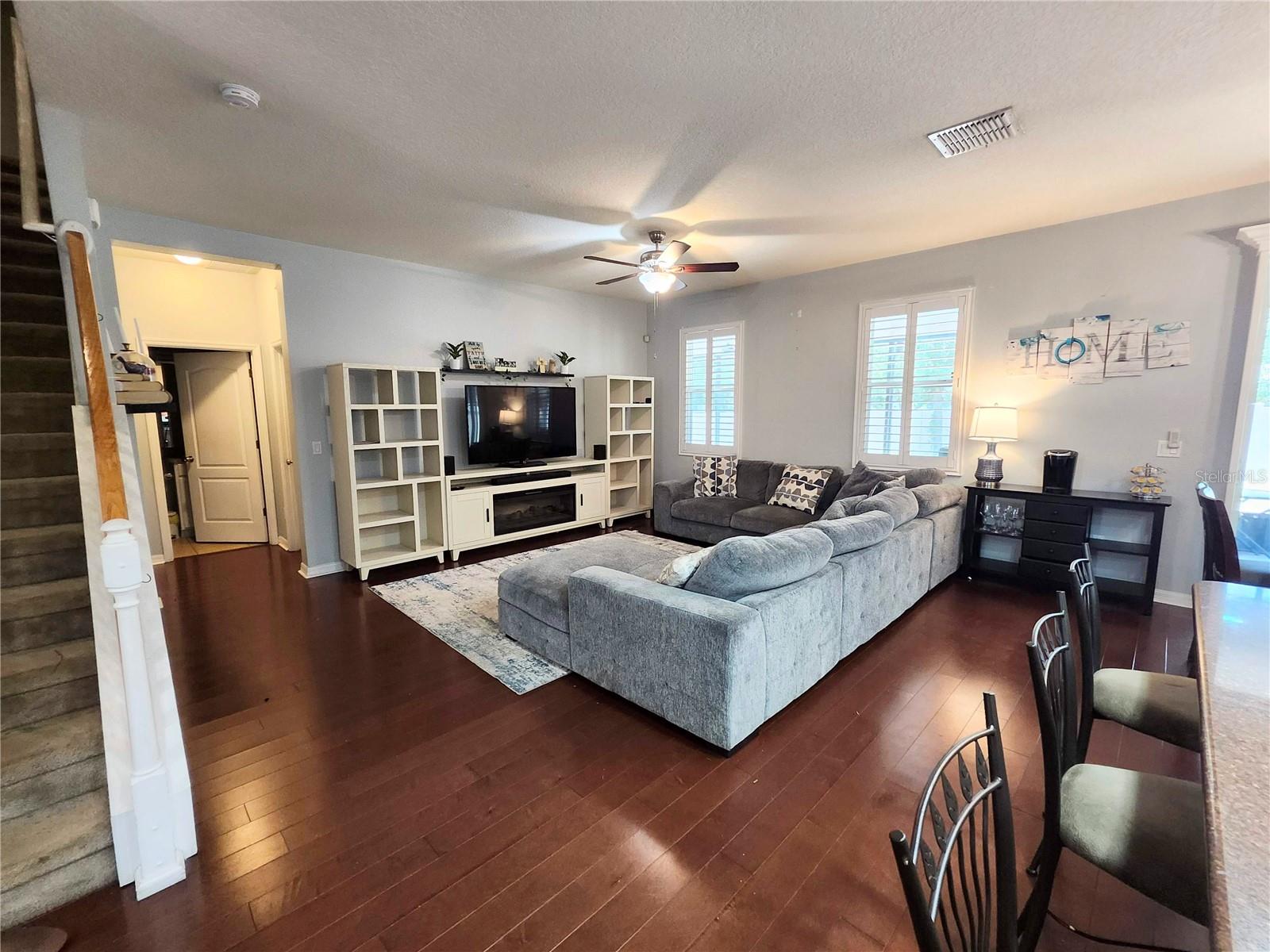 411 Rock Spring Cir, Groveland, FL 34736 photo