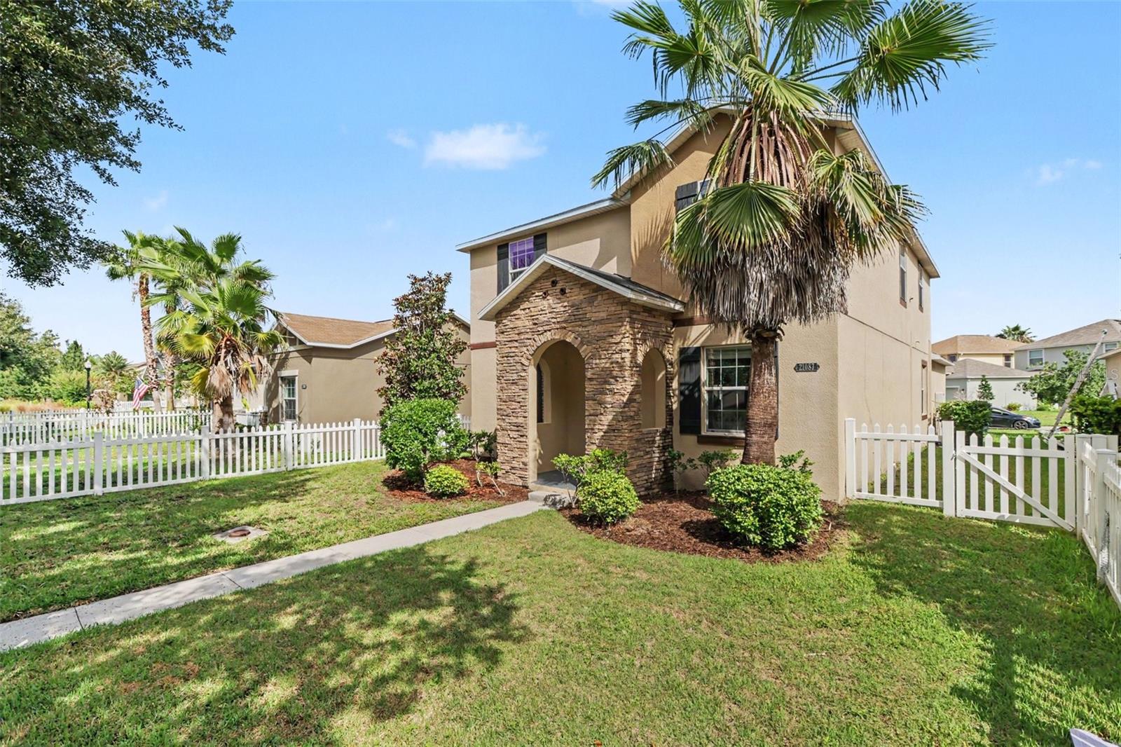 21087 Pleasant Plains Pkwy, Land O Lakes, FL 34637 photo