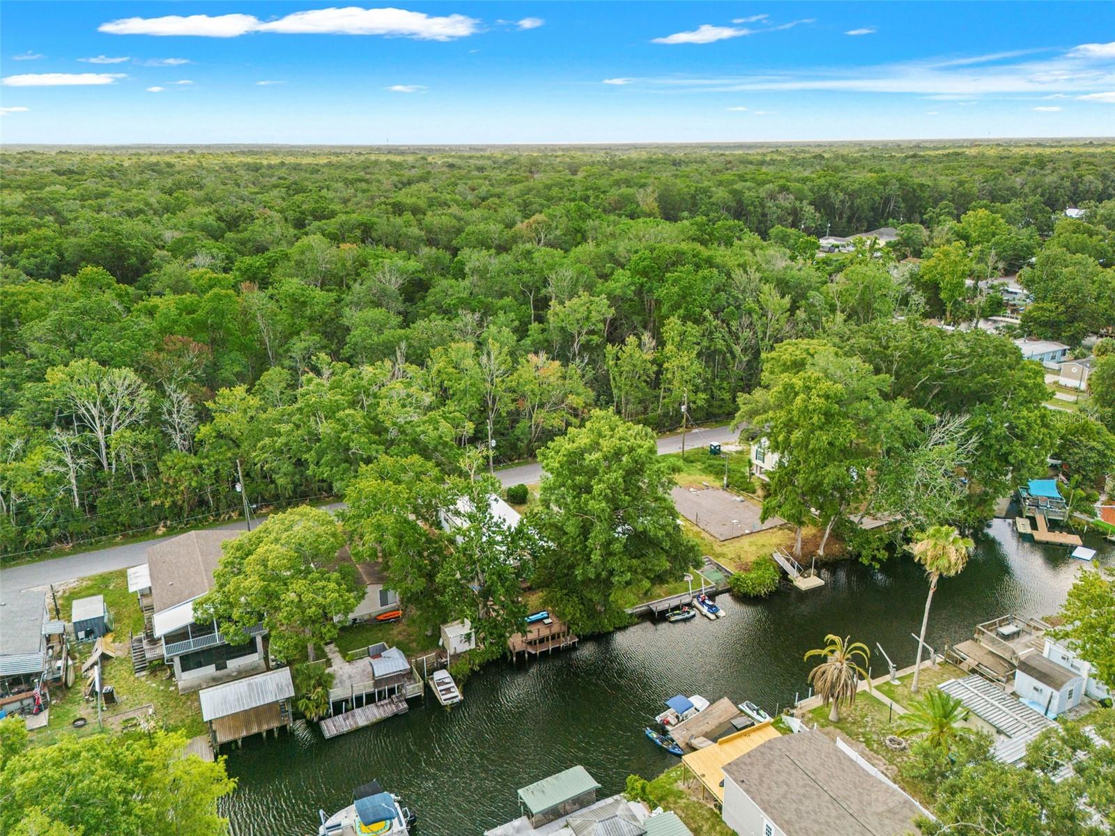 6380 Richard Dr, Weeki Wachee, FL 34607