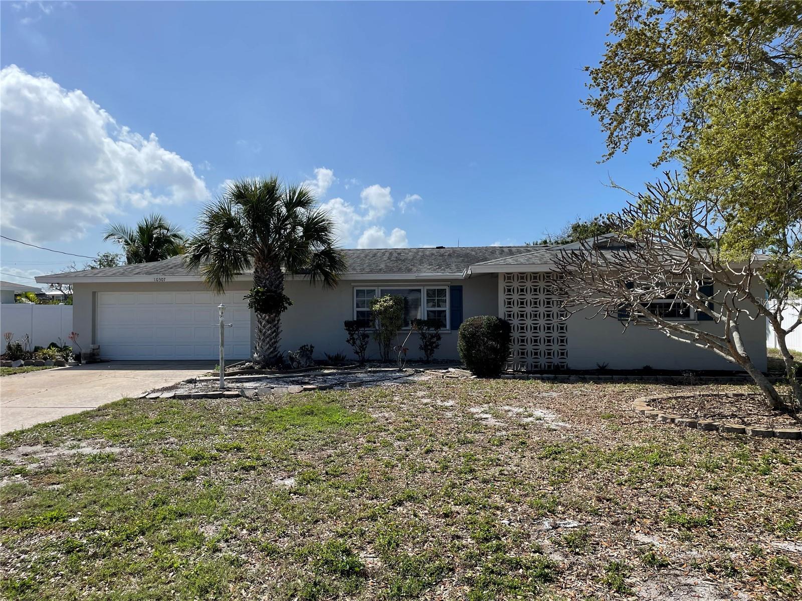 10307 Sandpiper Rd, Bradenton, FL 34209 photo