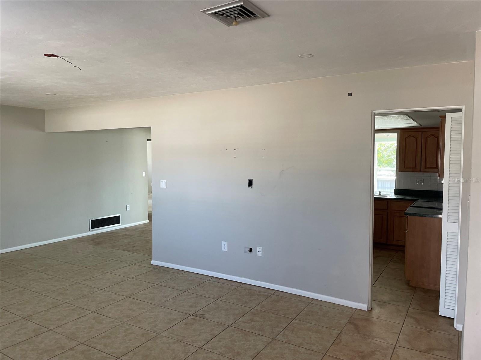 10307 Sandpiper Rd, Bradenton, FL 34209 photo