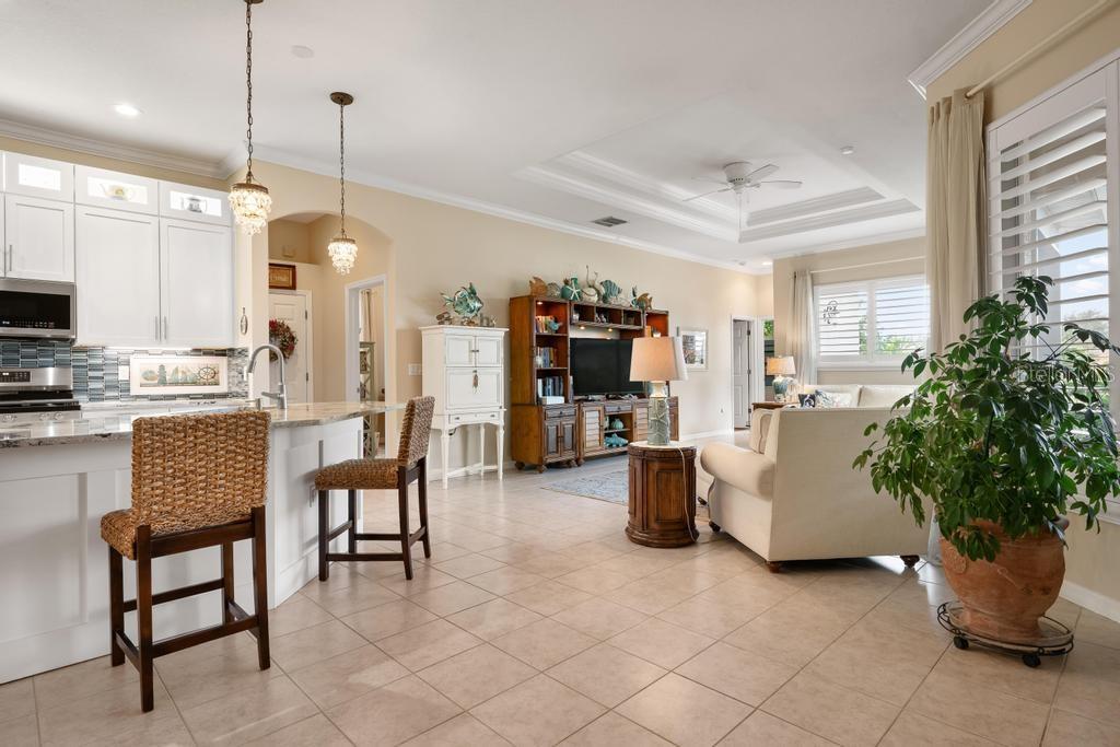 264 Dahlia Ct, Bradenton, FL 34212 photo