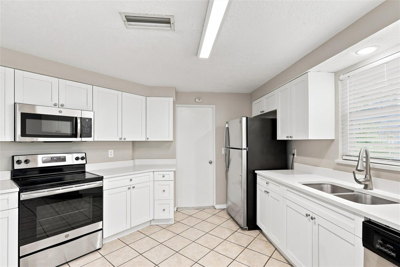 131 Degas Dr, Nokomis, FL 34275 photo