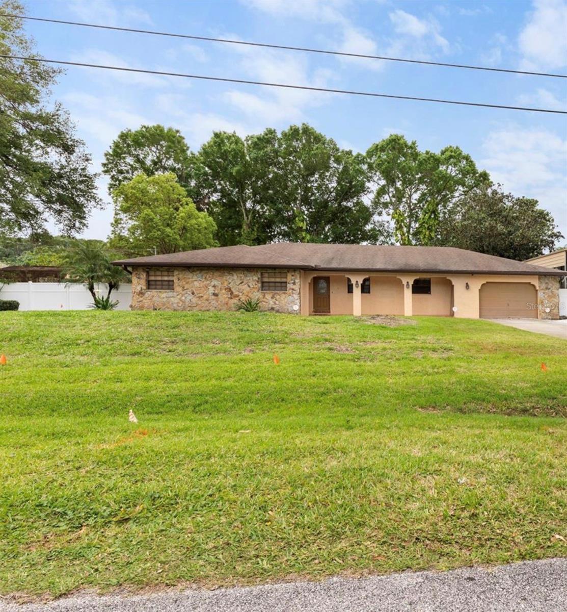 8210 Westridge Dr, Tampa, FL 33615 photo