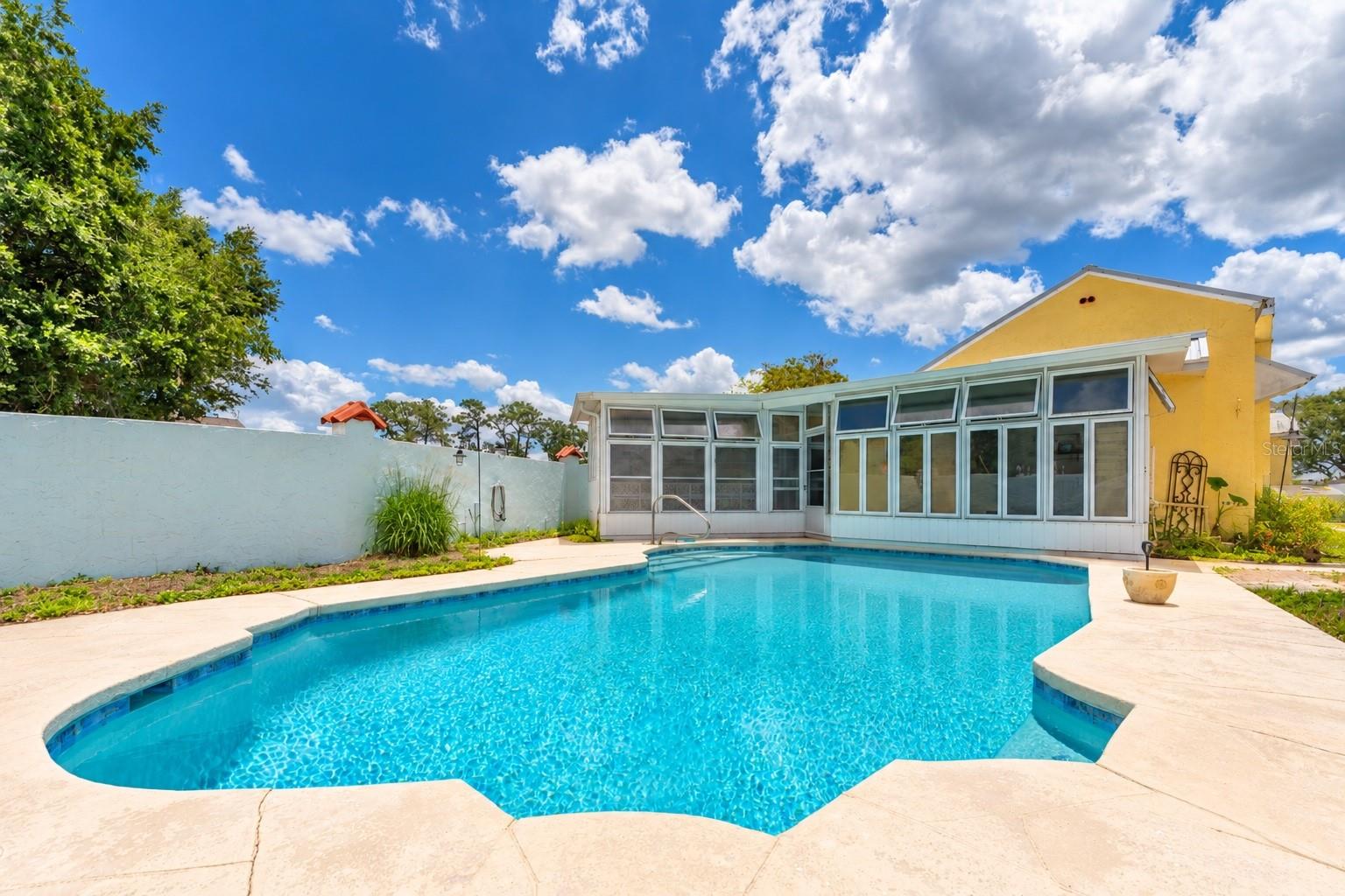 815 Lake Jessie Dr, Winter Haven, FL 33881