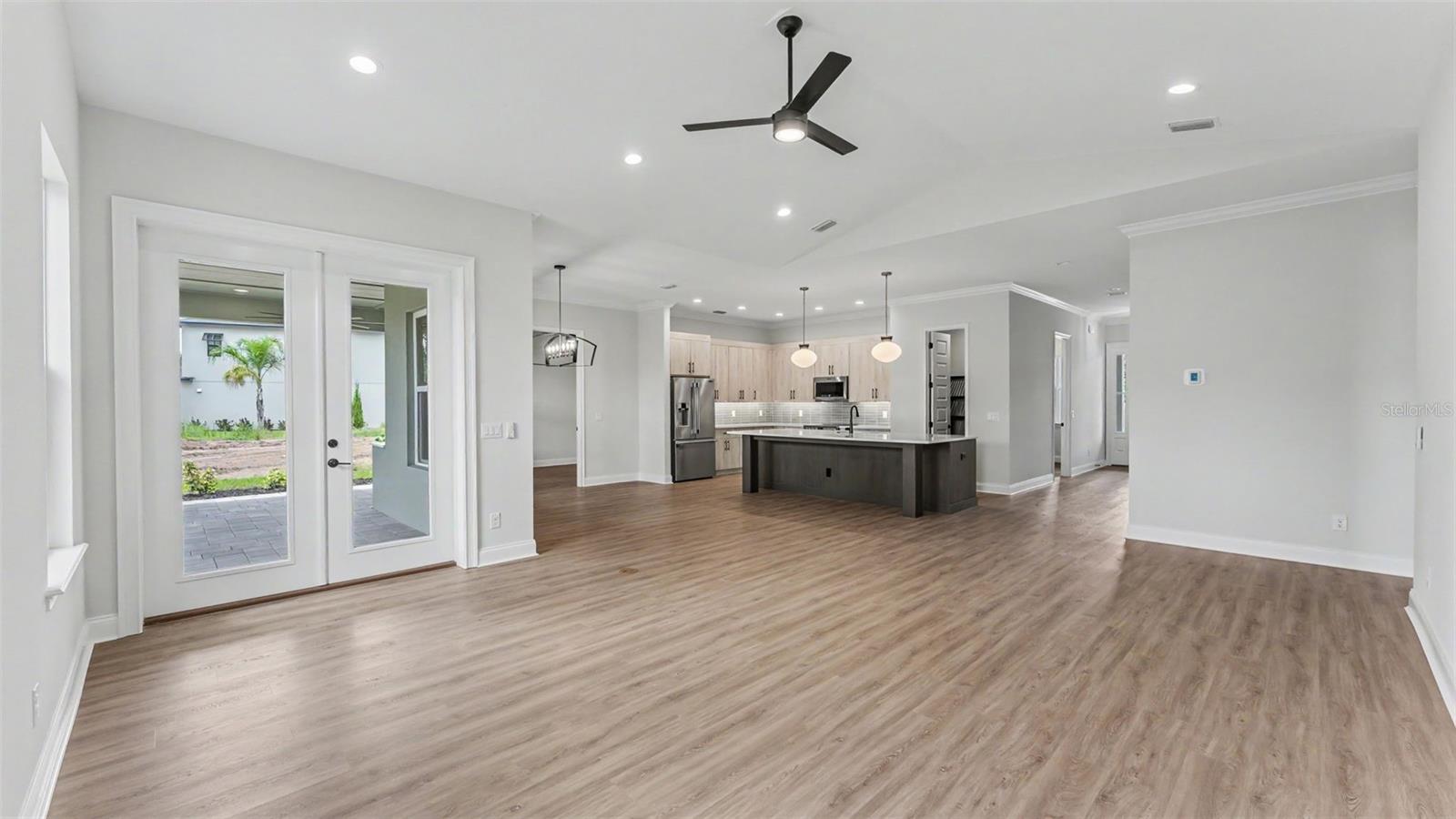 5367 Clubhouse Hills Ln, Lakeland, FL 33812 photo