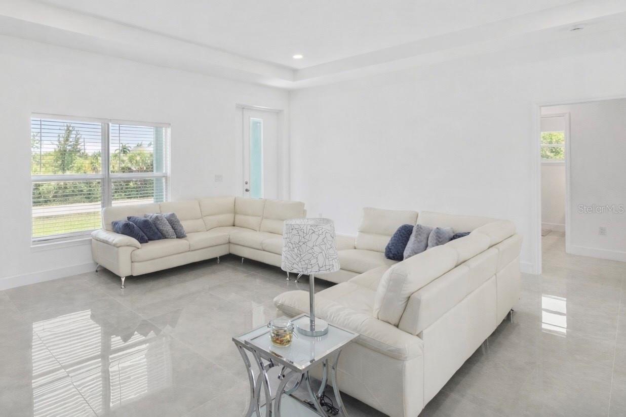 15473 Lakeland Cir, Port Charlotte, FL 33981 photo