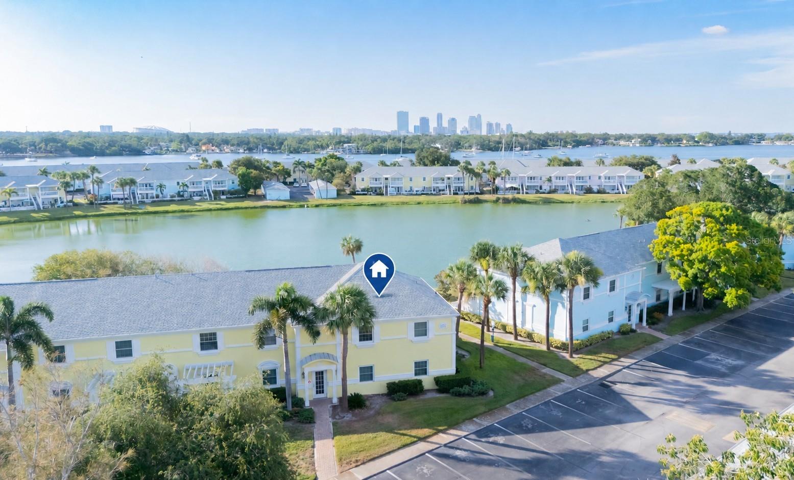 123 Seahorse Dr, Saint Petersburg, FL 33705