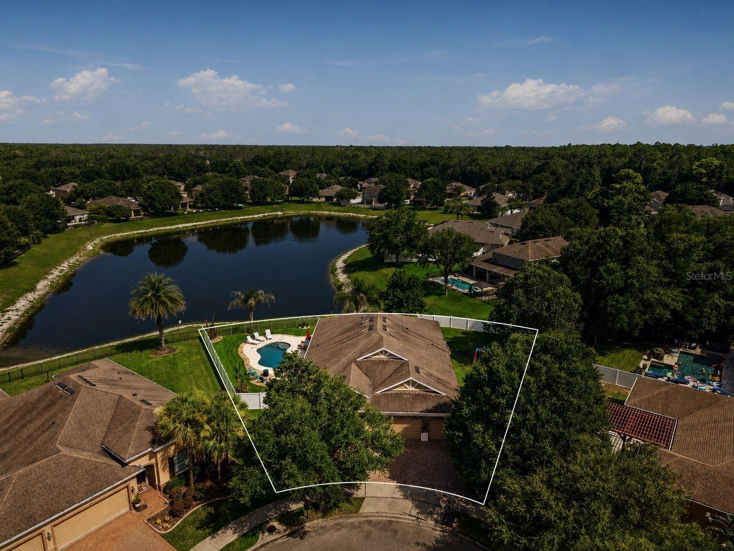 471 Breeders Cup Ct, Deland, FL 32724 photo